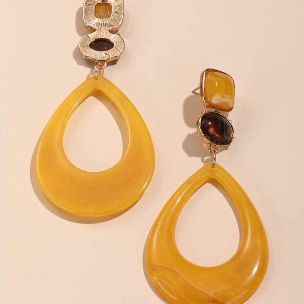 Elegant Yellow and Brown Teardrop Earrings